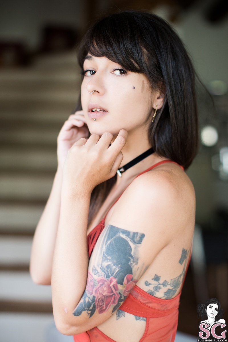 jupiter-neverletmego-07.jpg