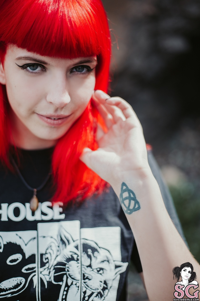 itshollyy-ariel-07.jpg