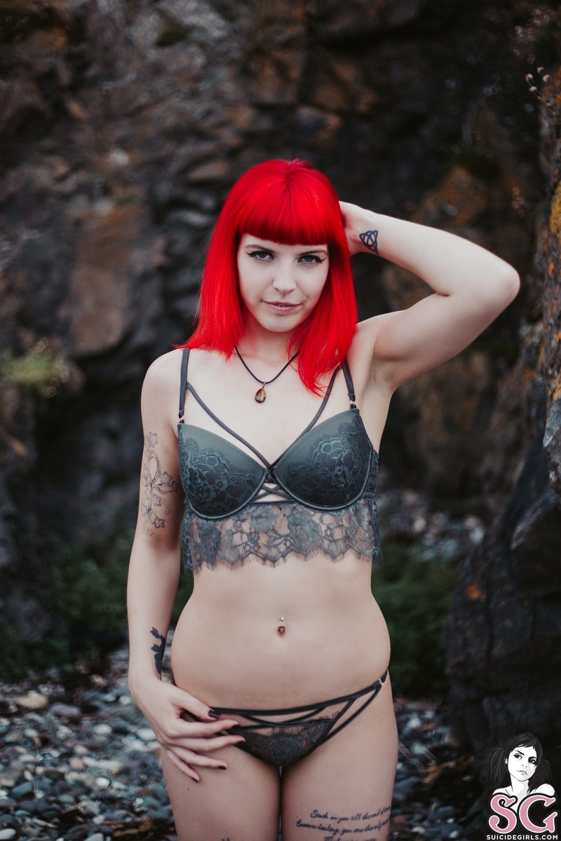 itshollyy-ariel-19.jpg