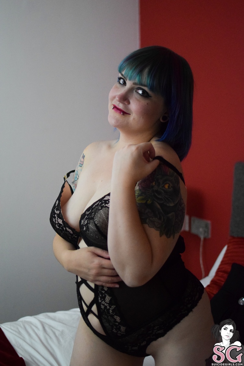 tattooedkitty-honeyyourehome-27.jpg