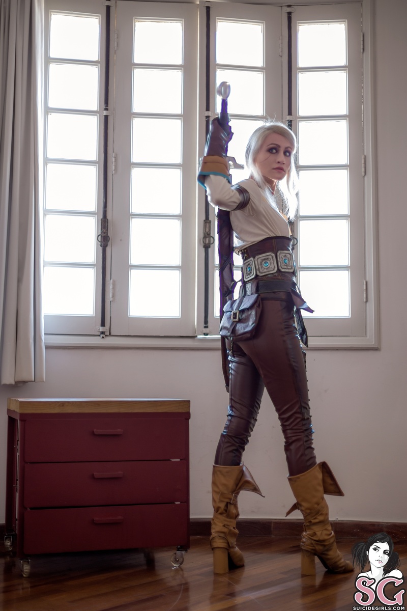 alyssa-wildhunt-01.jpg