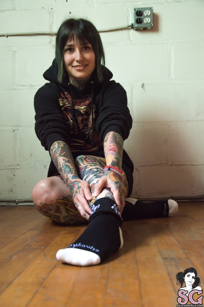 jessacat-welcometomysweatshirt-05.jpg