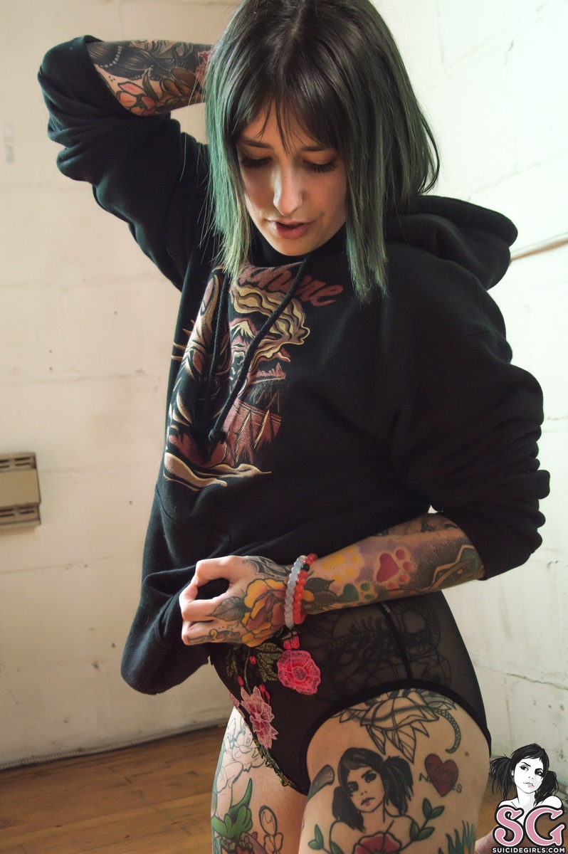 jessacat-welcometomysweatshirt-09.jpg