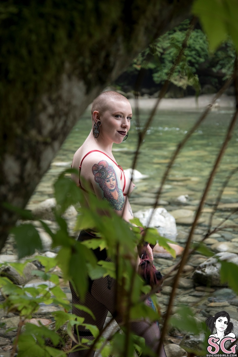 gracelesskelly-withoutapaddle-11.jpg