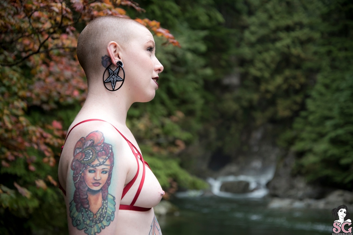 gracelesskelly-withoutapaddle-23.jpg