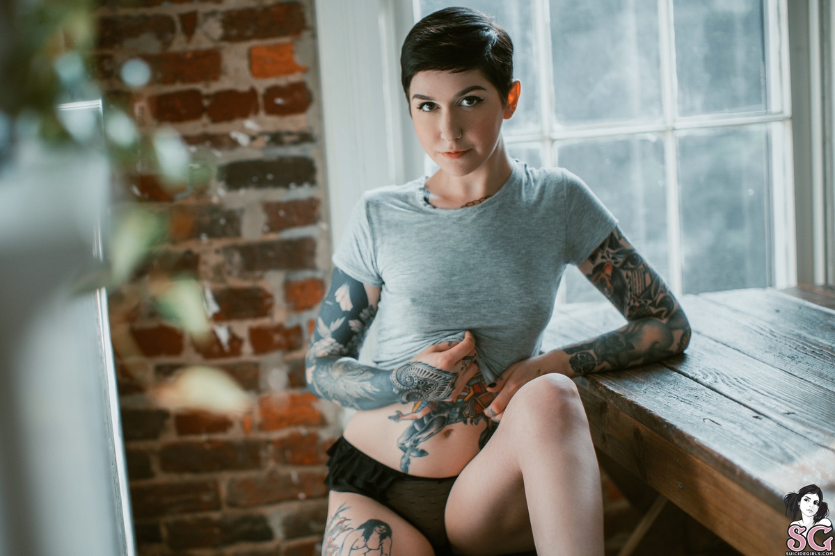 femmepuppy-tanager-01.jpg