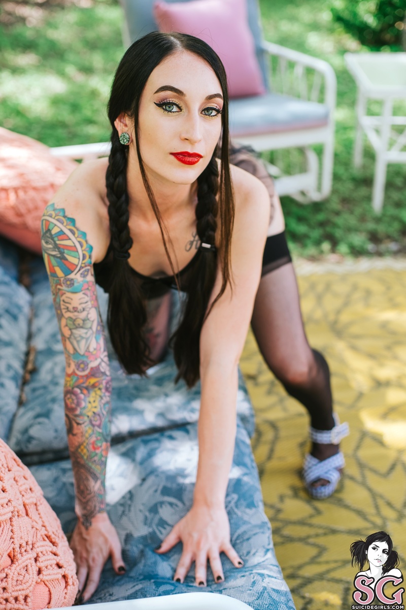 raeganhopek-strawberriesandcream-33.jpg