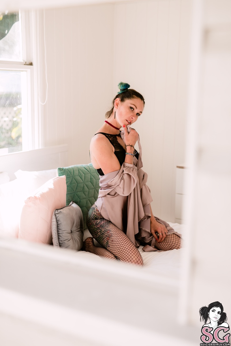 lexusjayne-lexalite-01.jpg