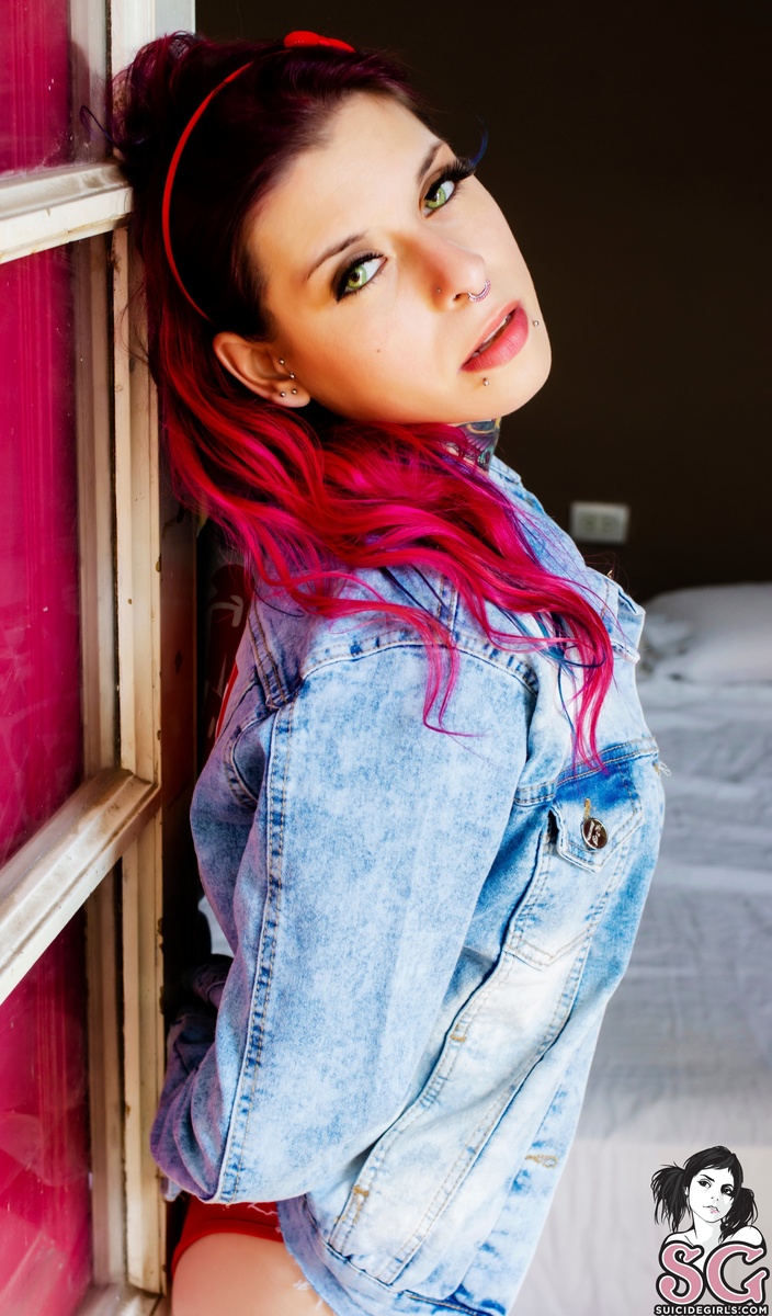 rainbows-rebelrainbow-05.jpg