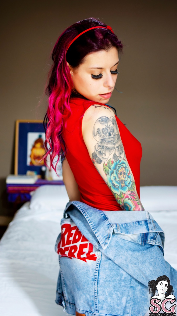 rainbows-rebelrainbow-07.jpg