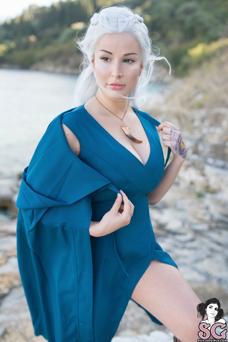mistress-iamyourkhaleesi-11.jpg