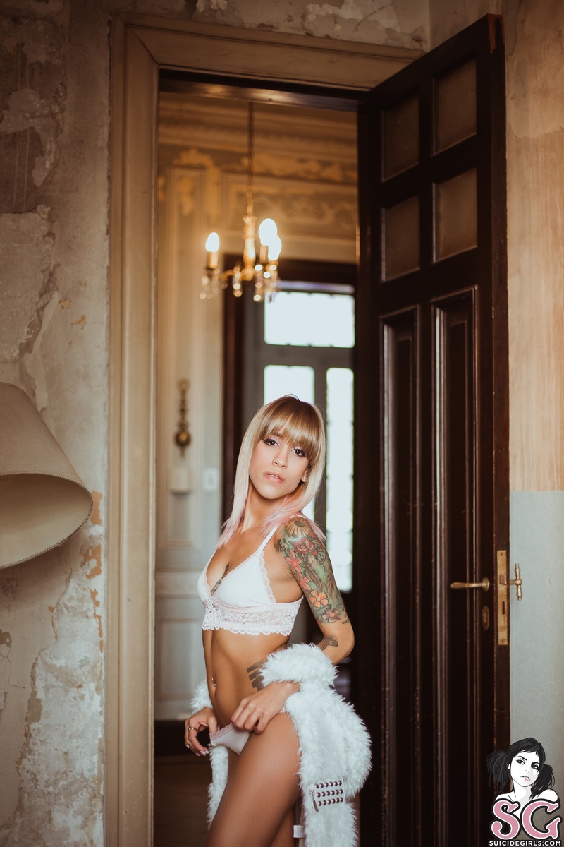 karenia-pluma-07.jpg