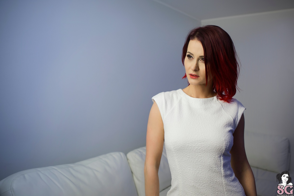 redfoxdi-businesswomanafterwork-01.jpg