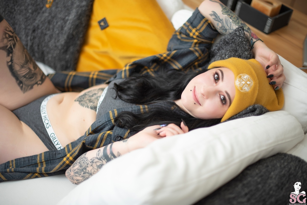 stormymissb-wednesdayschild-03.jpg