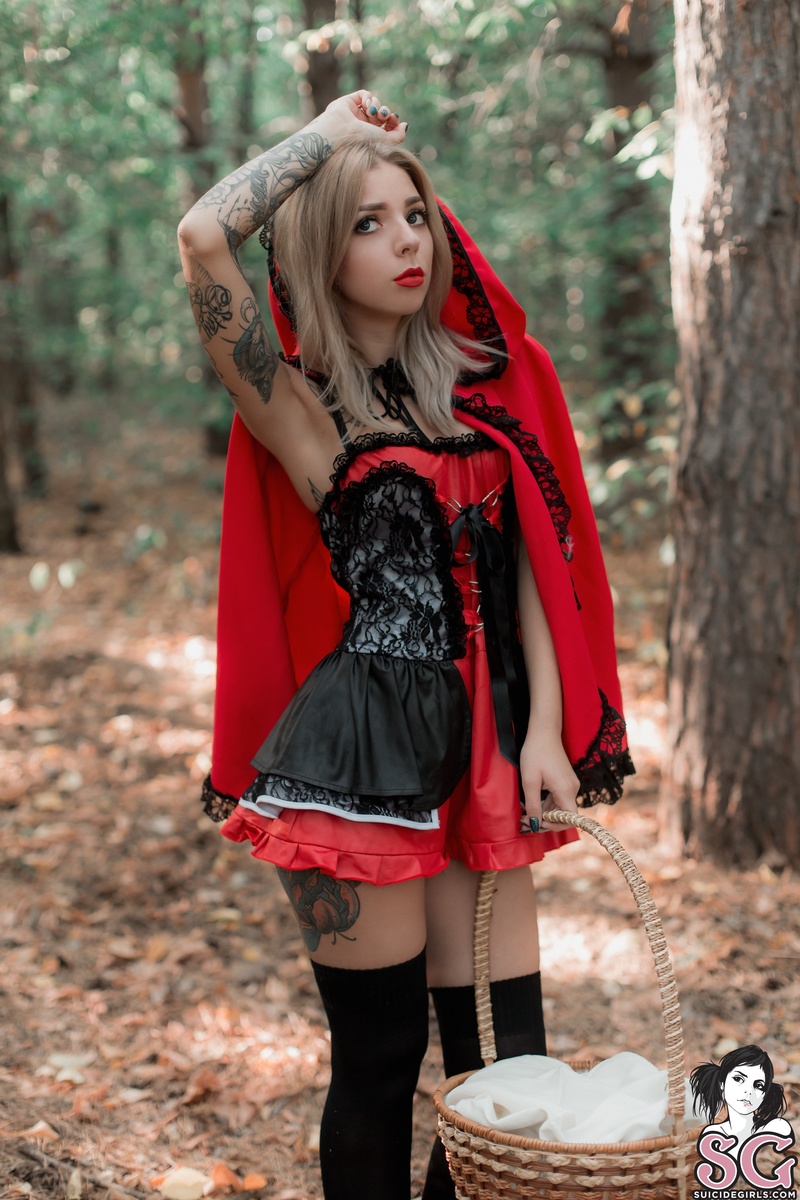 elisarose-insearchofawolf-05.jpg