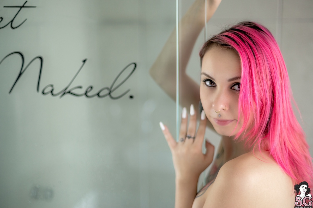 babilina-getnaked-23.jpg