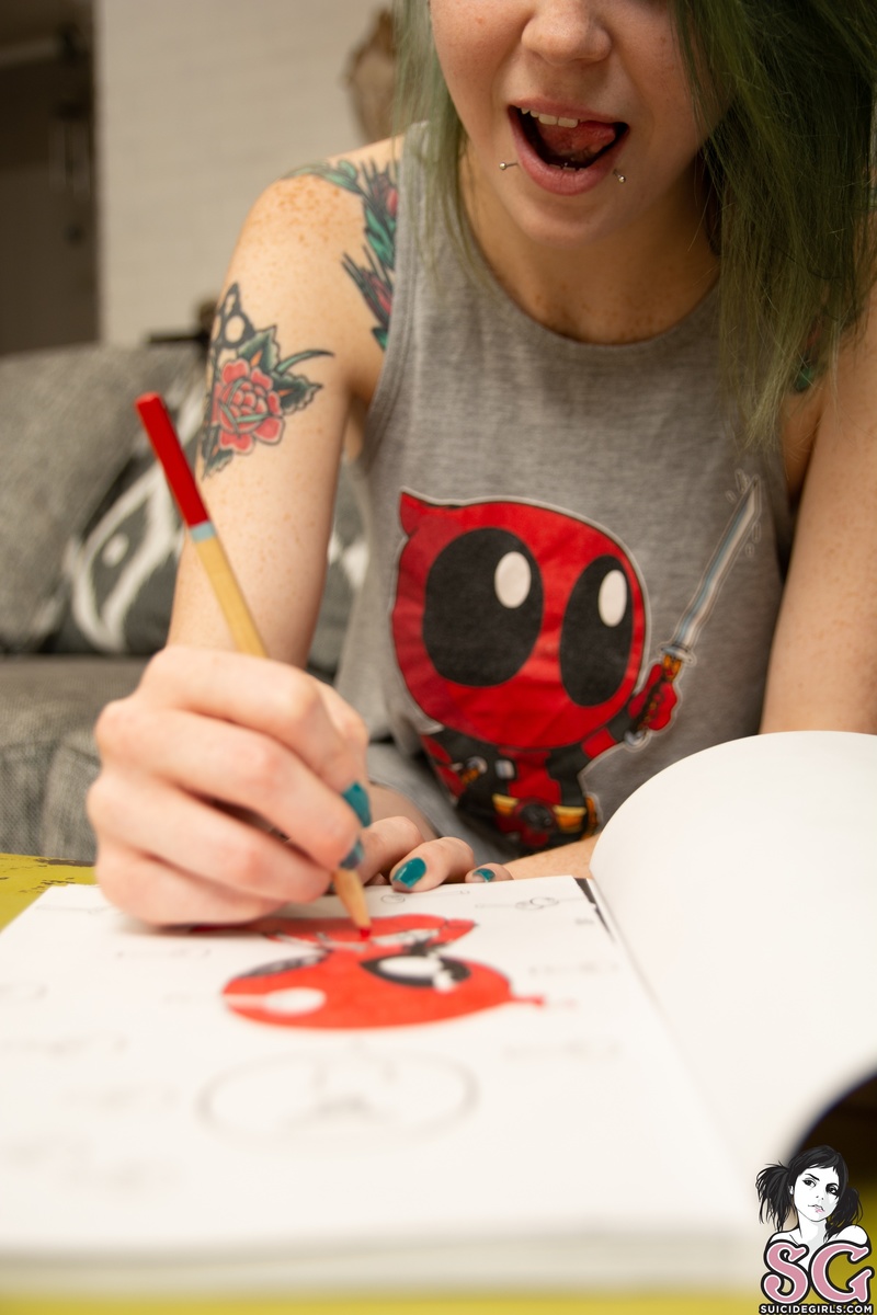 arielmae-colormedeadpool-03.jpg