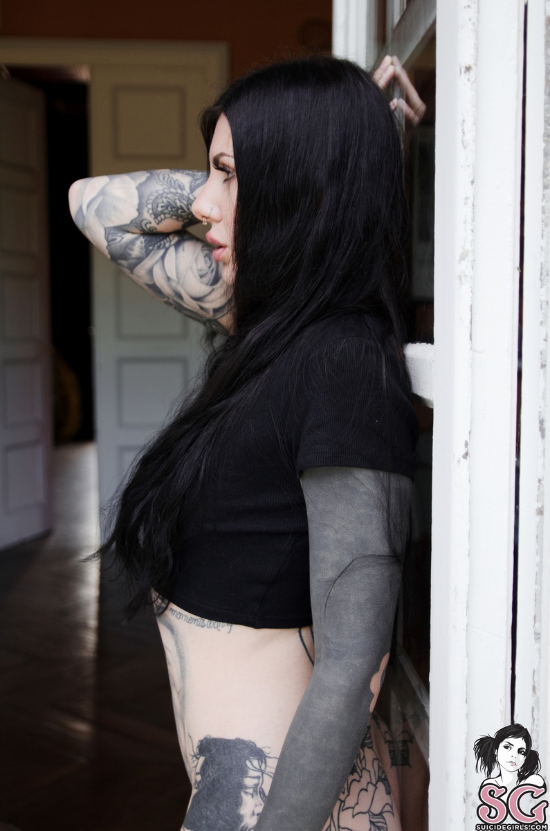 nykki-eyesonfire-23.jpg