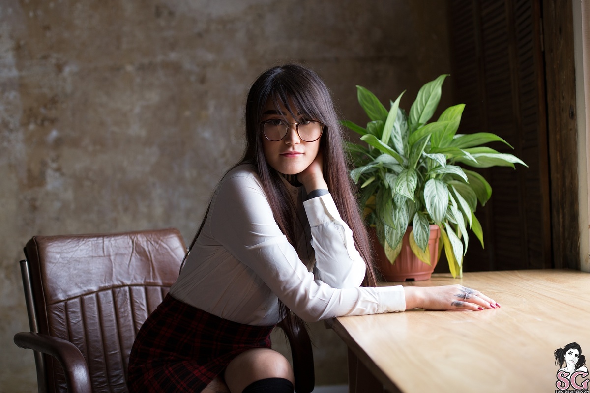 succub-goodgirl-01.jpg