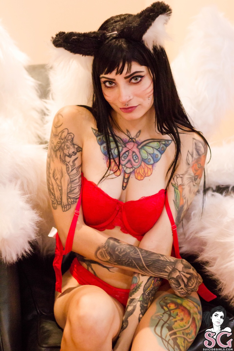 nanddafox-ahritheninetailedfox-19.jpg