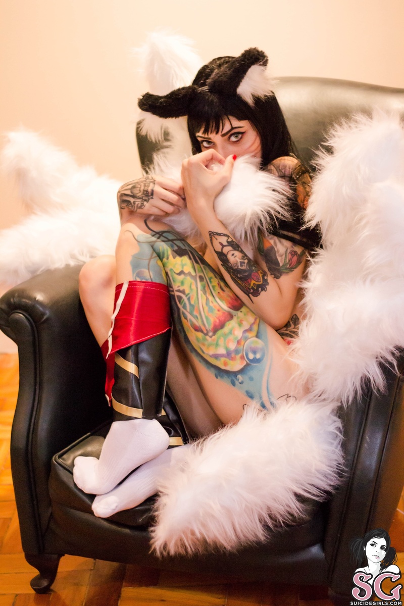 nanddafox-ahritheninetailedfox-27.jpg