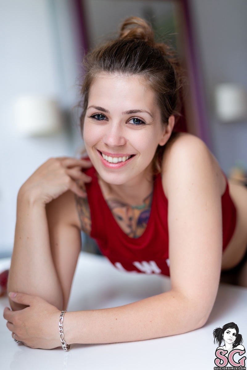 baileyz-alwayshungry-05.jpg