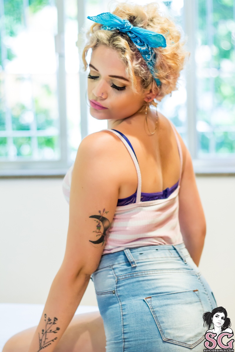 cherrie-candyvelvet-03.jpg