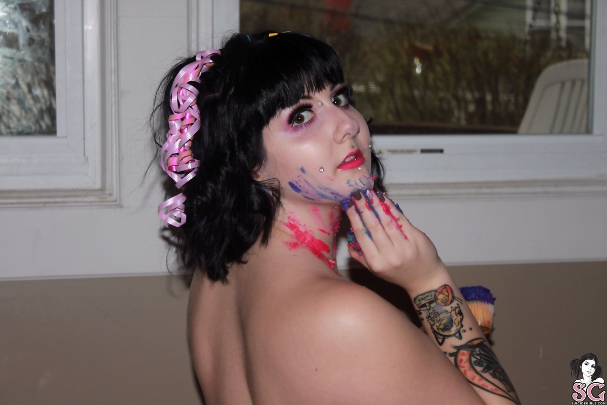 kryptickorpse-haveyourcakeandeatittoo-39.jpg