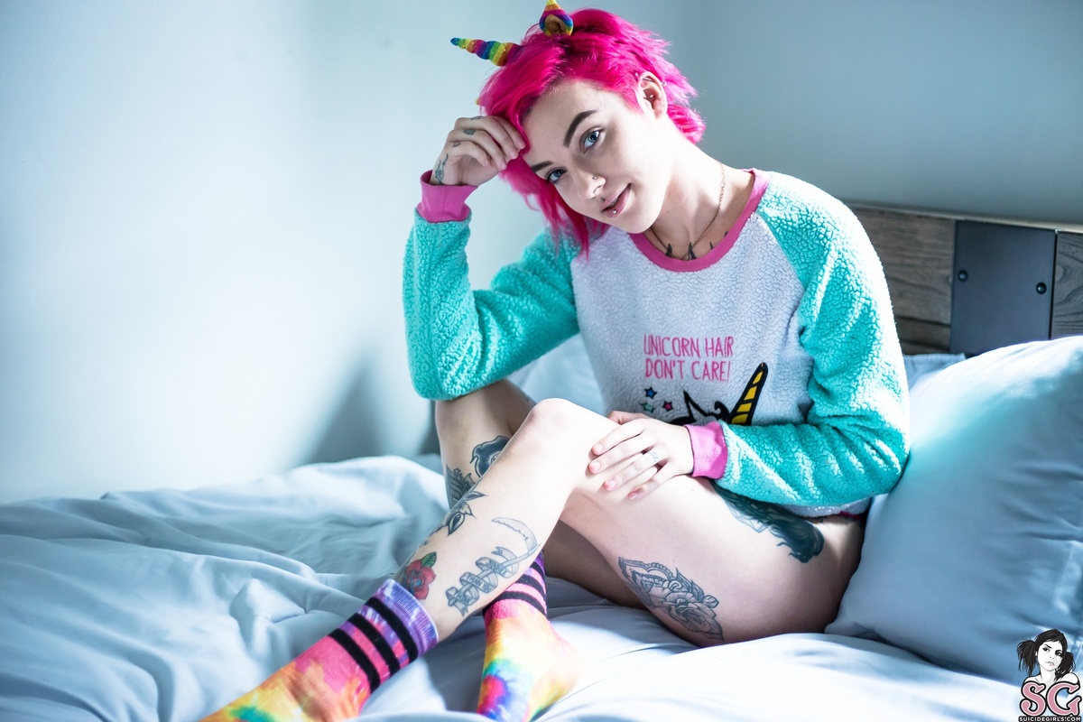 knottyknox-cosmicunicorn-01.jpg
