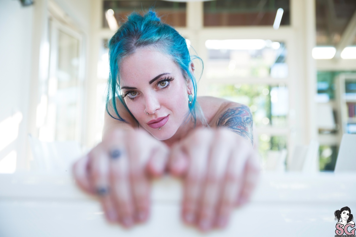 myku-crystalcage-25.jpg