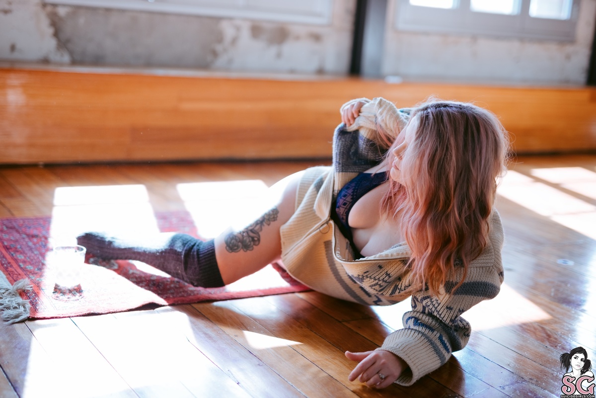 milkydame-thedudeabides-03.jpg