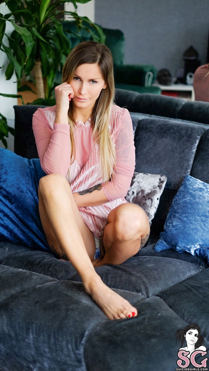 jillhardener-kissthis-01.jpg