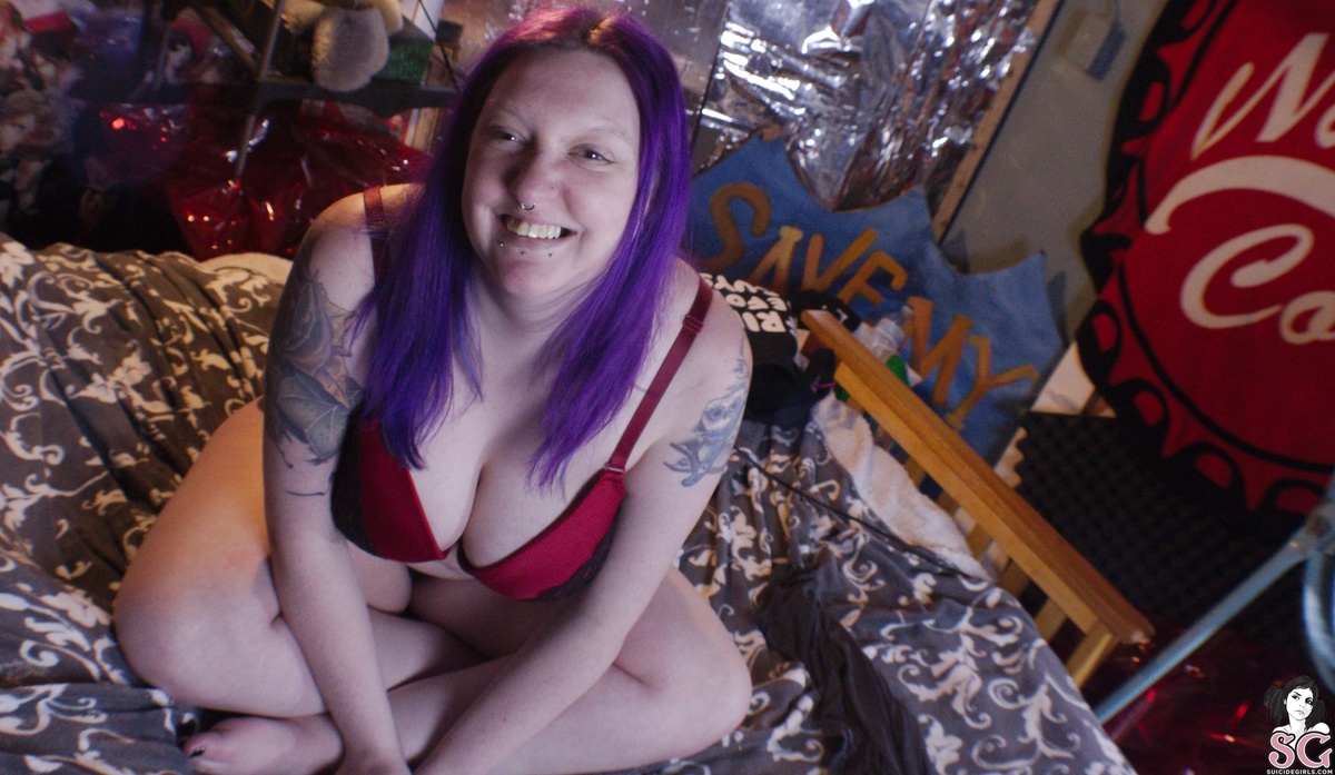 alliebats-its420somewhere-27.jpg