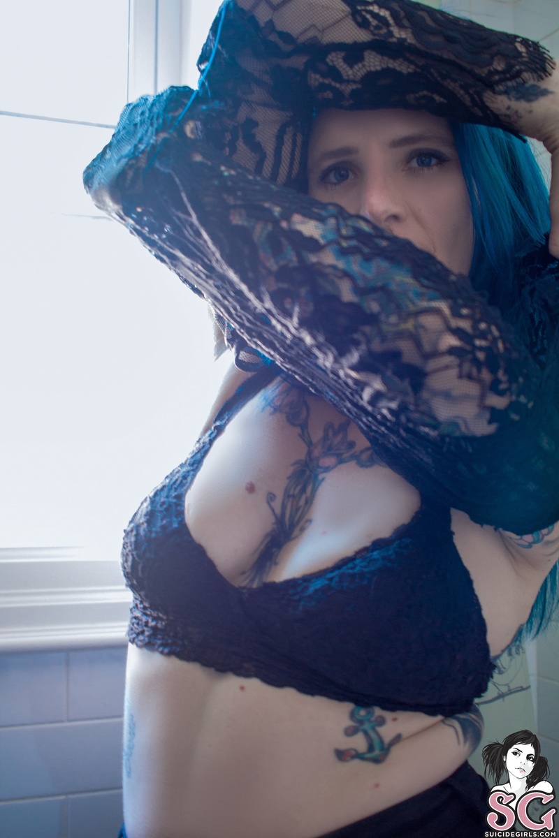 cersei-washmeclean-05.jpg