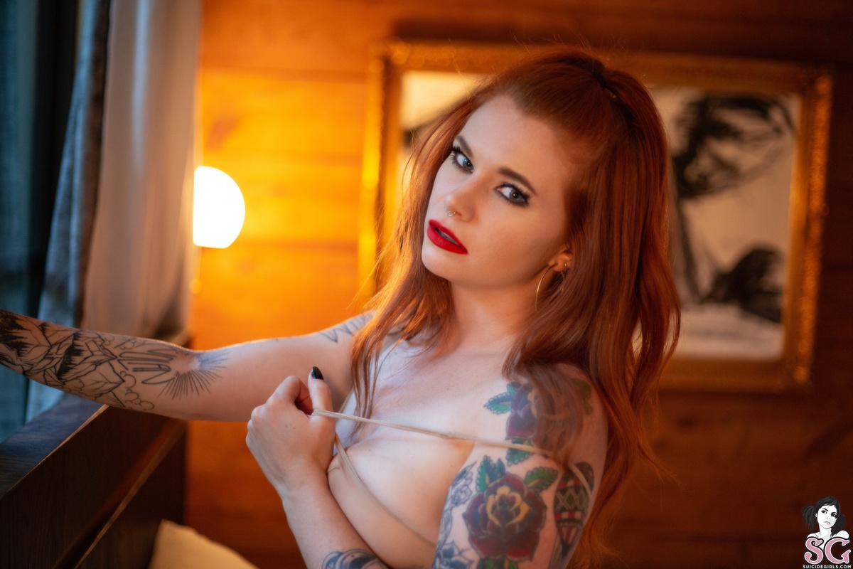 lushlex-cabinfever-03.jpg
