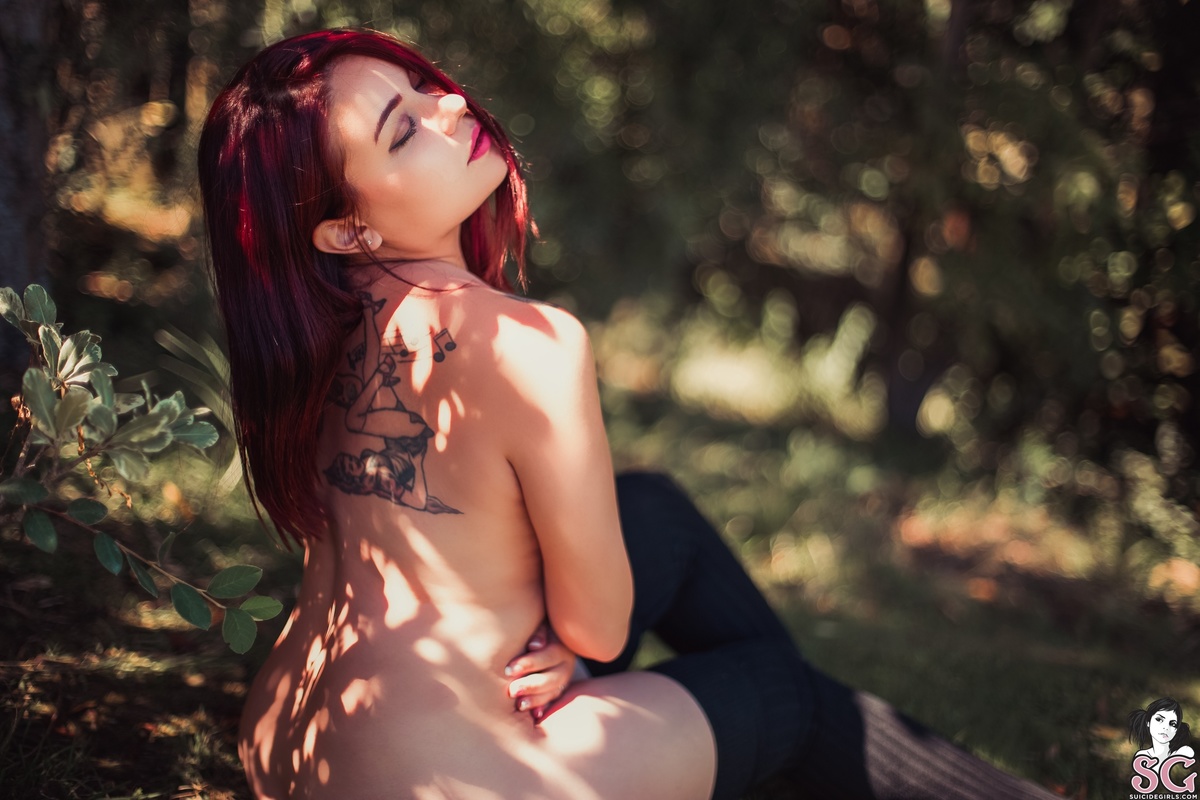 arkhaam-youneedme-27.jpg