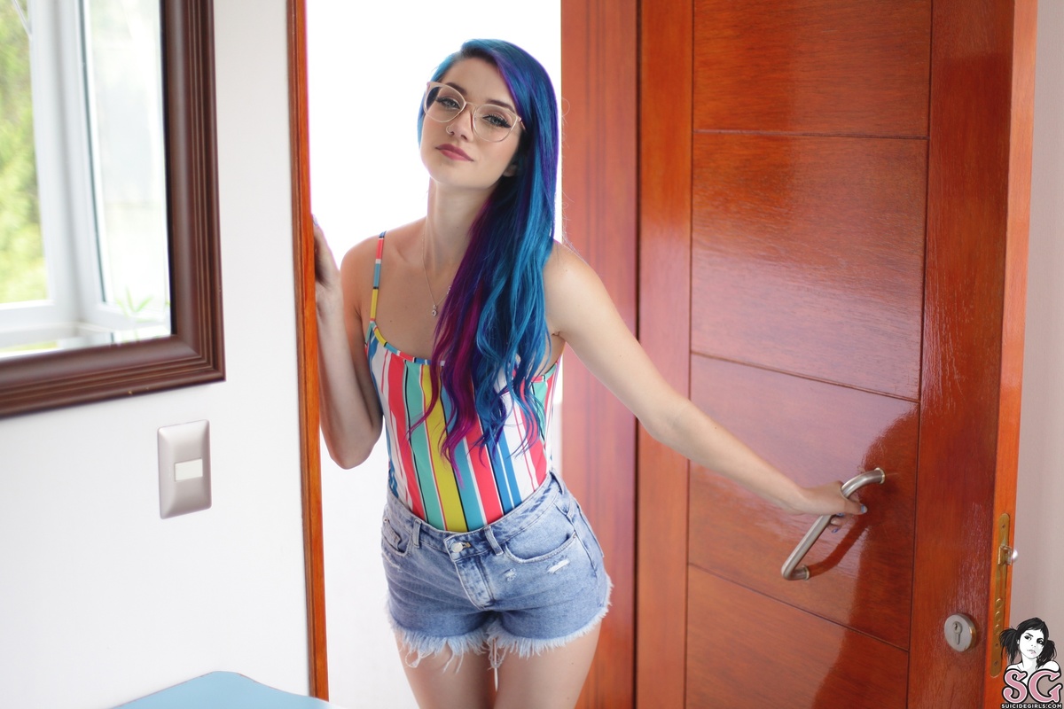 fay-liveirresistible-01.jpg