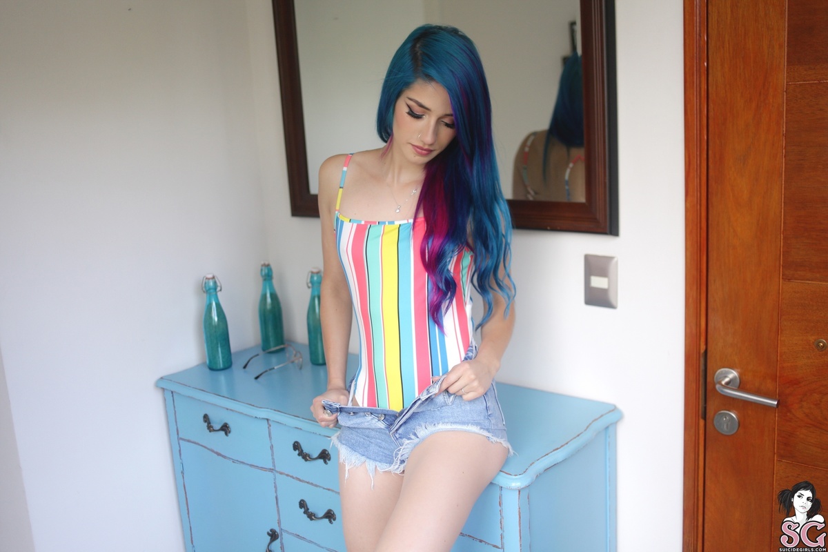fay-liveirresistible-07.jpg