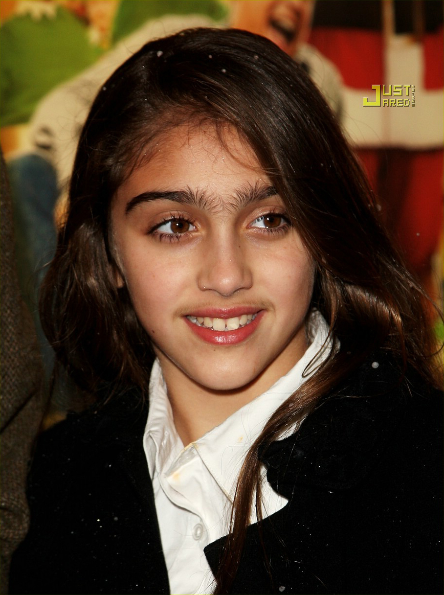 ethnichairylourdes-leon-hija-madonna-carlos1ethnichairy1.jpg
