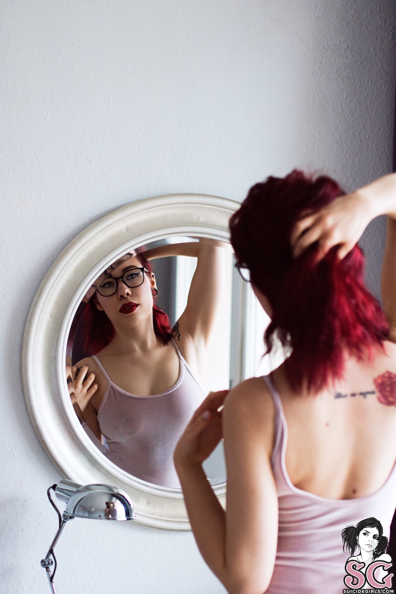 helynn-pinkfire-05.jpg