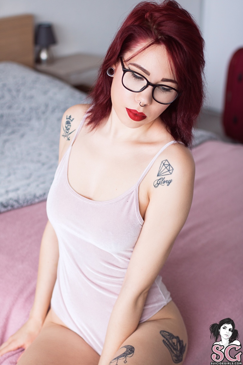 helynn-pinkfire-07.jpg