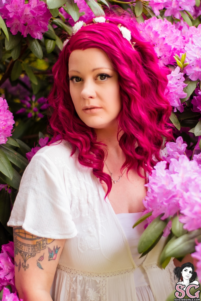 ofeliah-treehugger-03.jpg