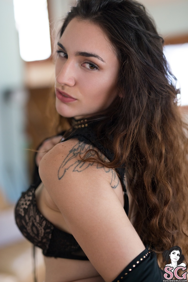 kaliva-witchywoman-09.jpg