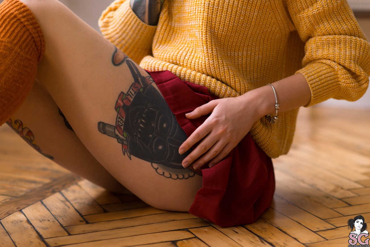 nerwen-donthideyoursecrets-05.jpg