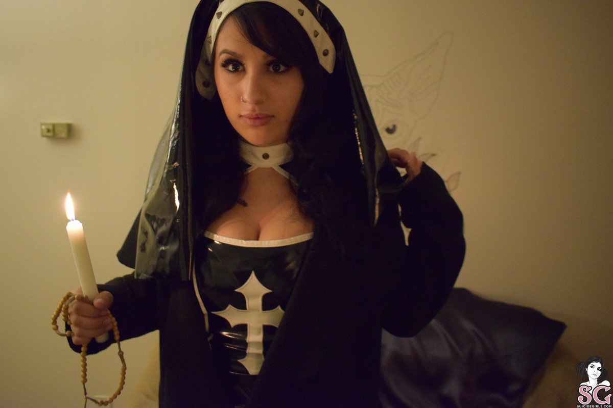 vextacy-blassphemous-05.jpg
