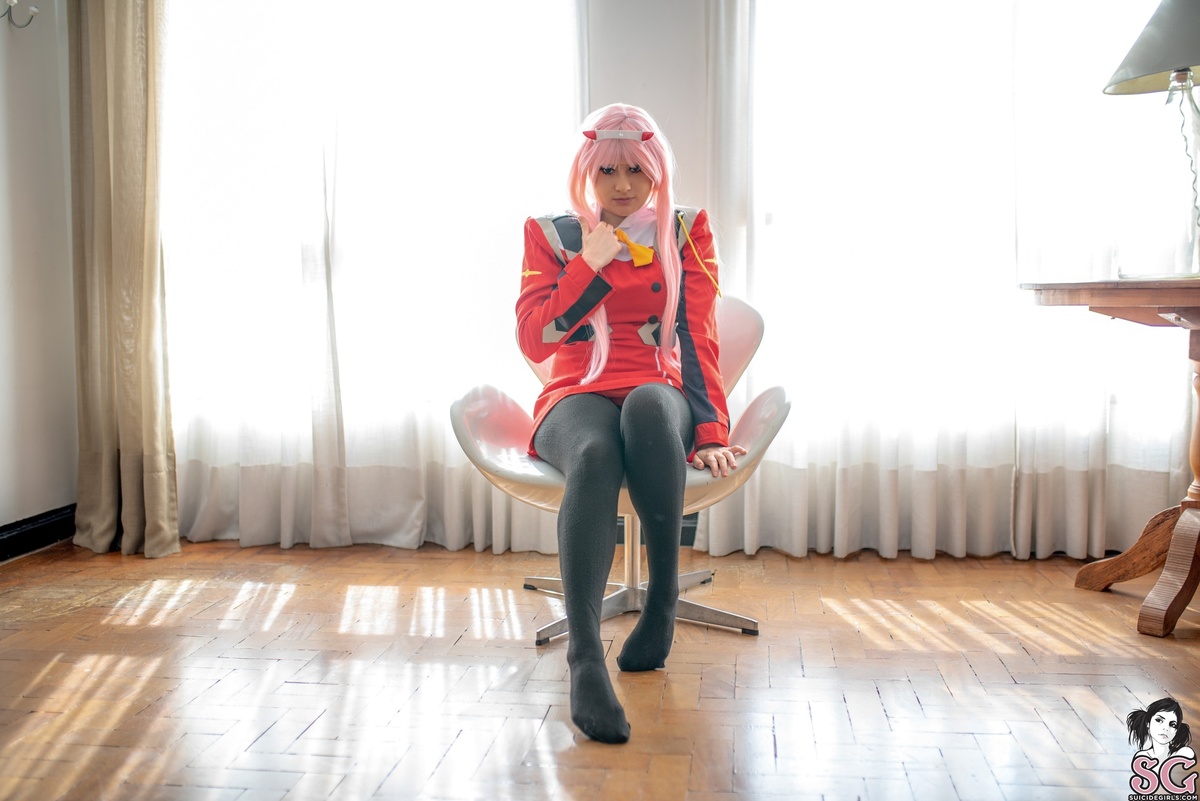 momoko-darlingifthefranxx-05.jpg