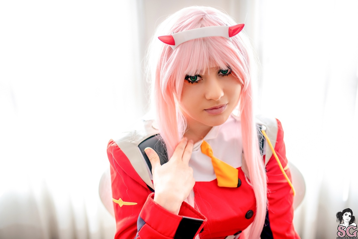 momoko-darlingifthefranxx-07.jpg