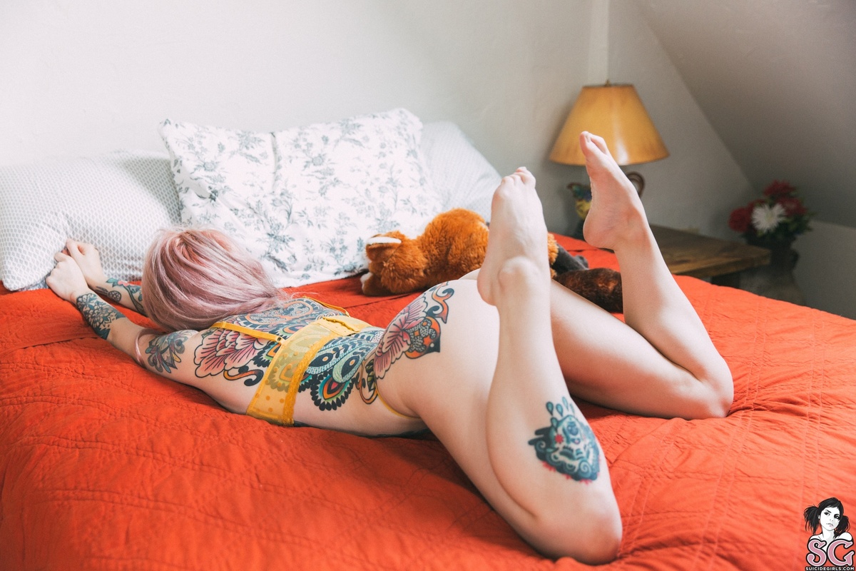 bae-foxy-09.jpg