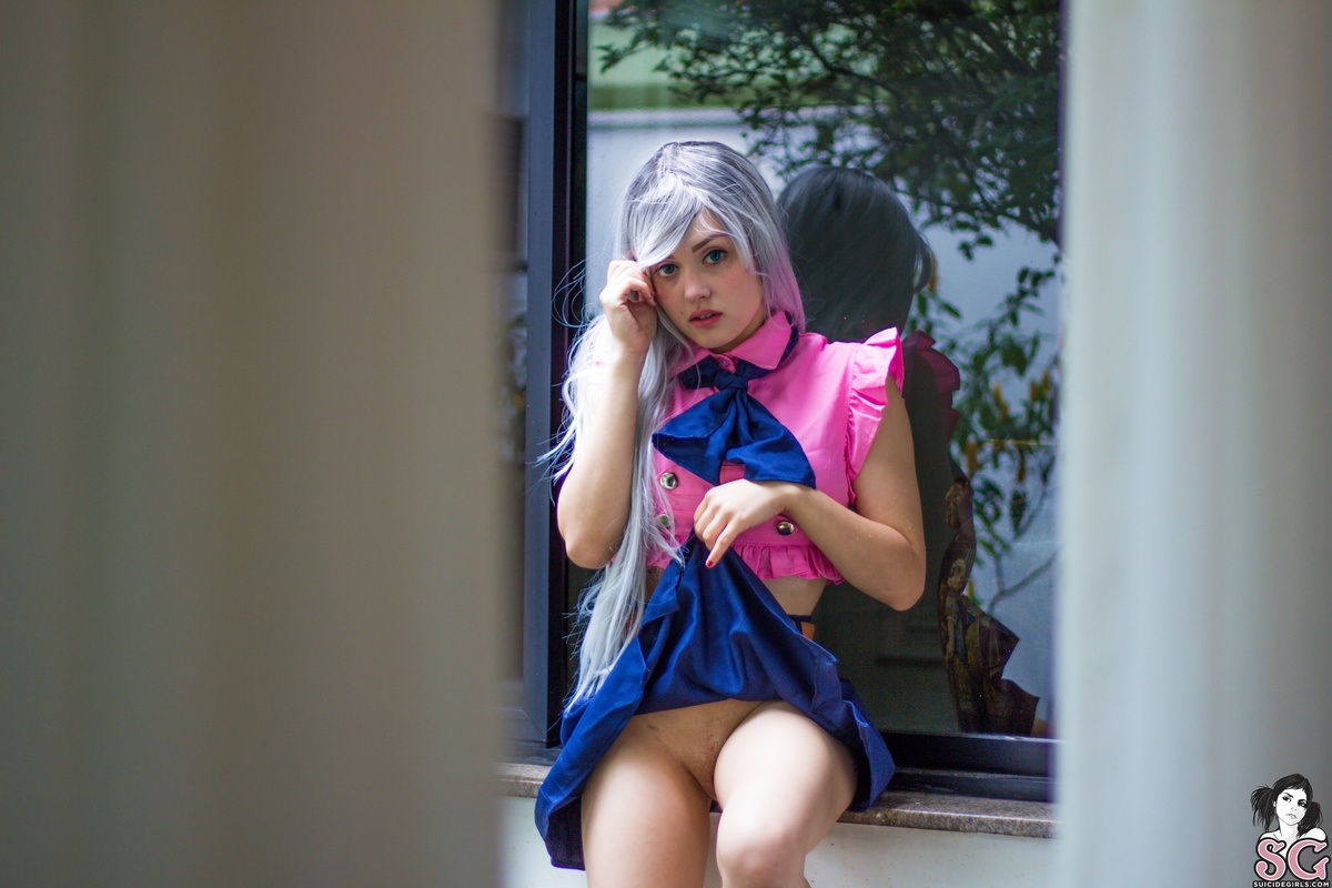 lollahattori-princessofsin-11.jpg