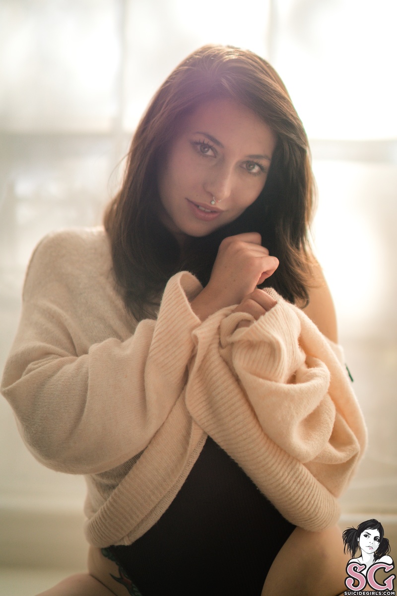 eurekafaye-allure-03.jpg